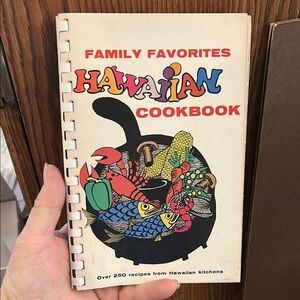 Hawaiian Cookbook with Colorful Cover Over 250 Recipes